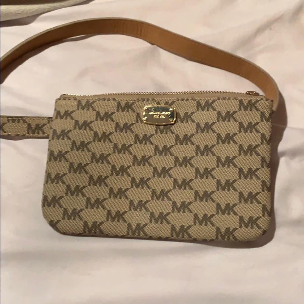 Michael Kors waist pack fanny pack like new